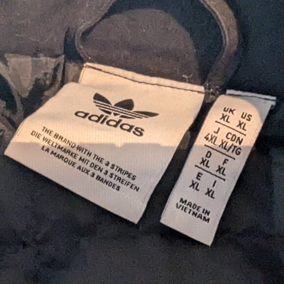 Adidas adventure premium multi-pocket vest - Picture 3 of 4